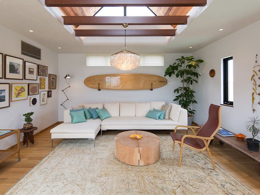 ロコ - サーファーズハウスを彷彿とさせるナチュラルスタイル