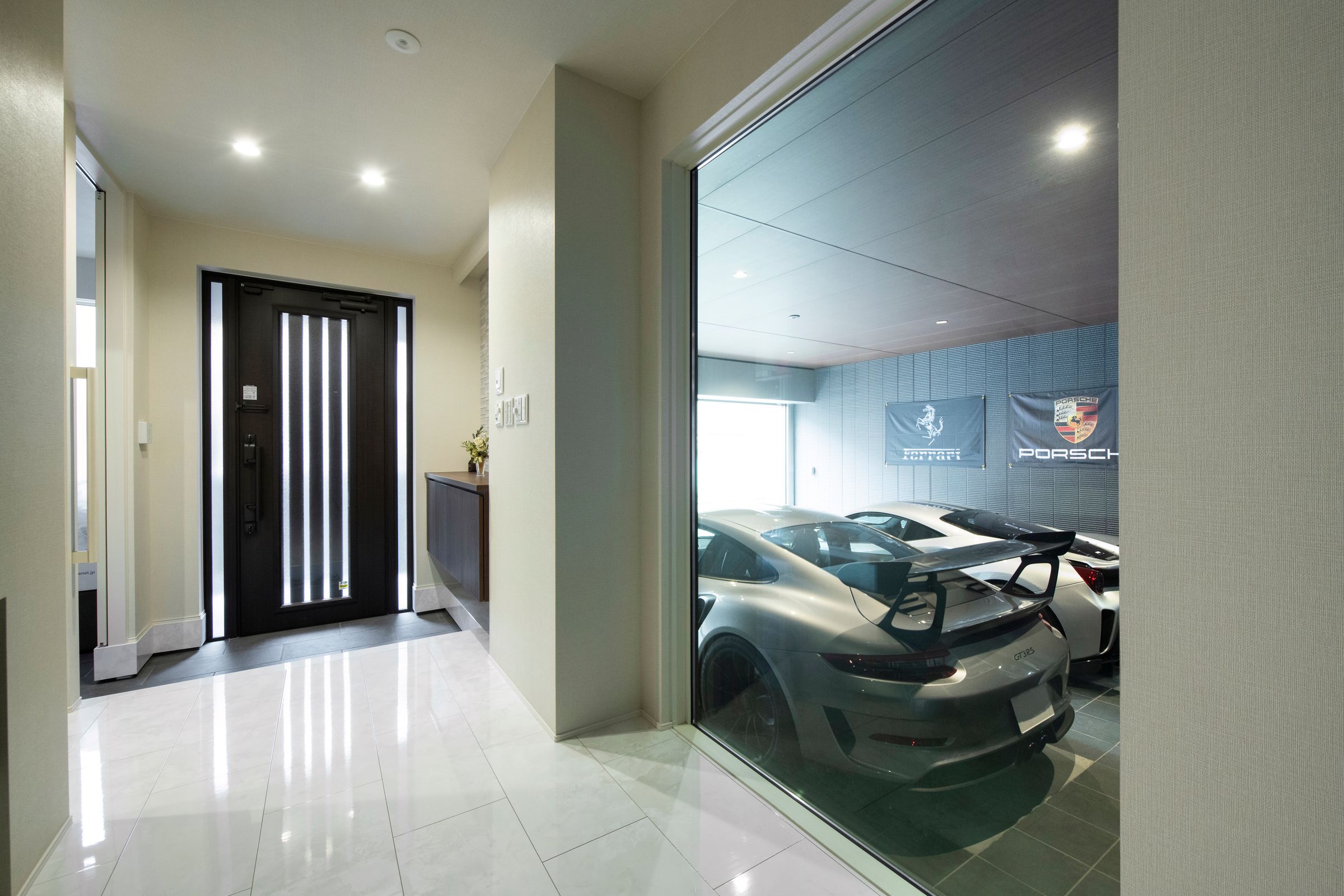 それは、愛車を愛でるプライベートミュージアム。