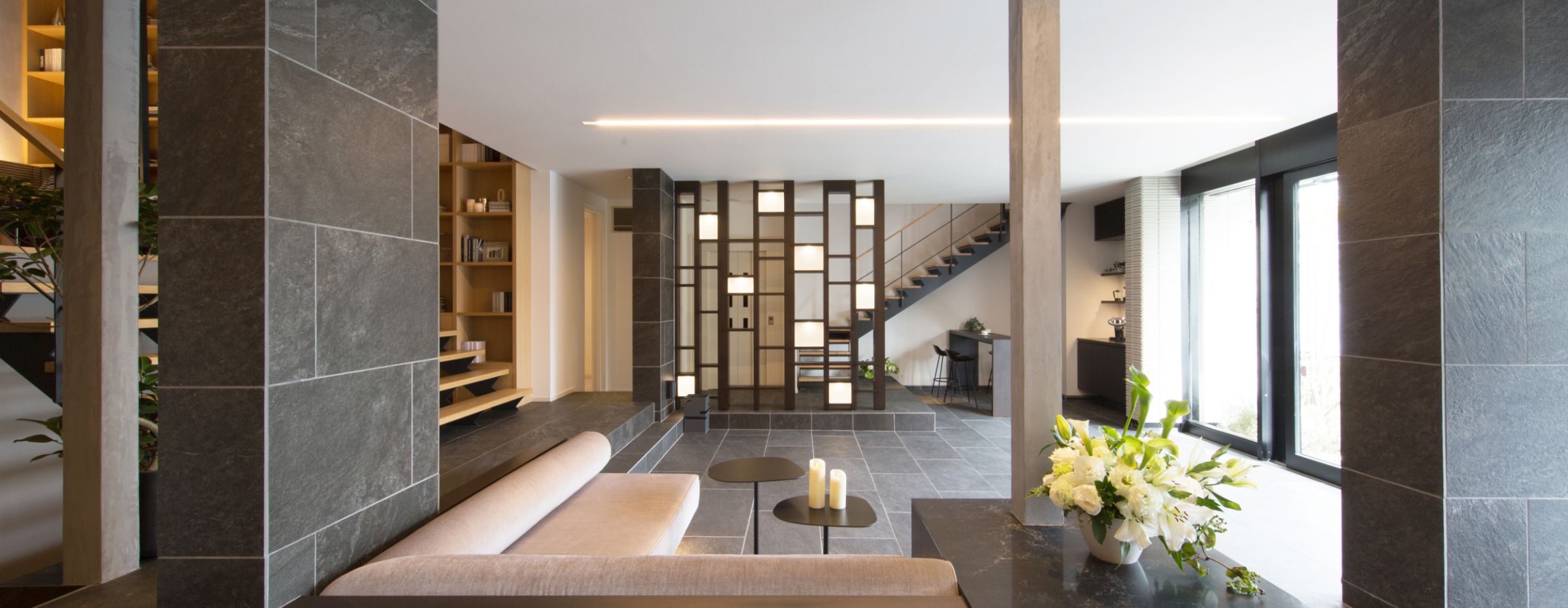 足立展示場 - 都市と自然の融合が、<br class="sm:inline">思い描いていた暮らしを実現