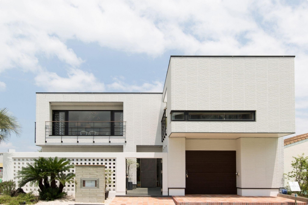 インナーガレージ付き住宅の間取りポイントと建築実例を紹介