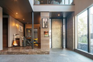 Entrance & Workspace